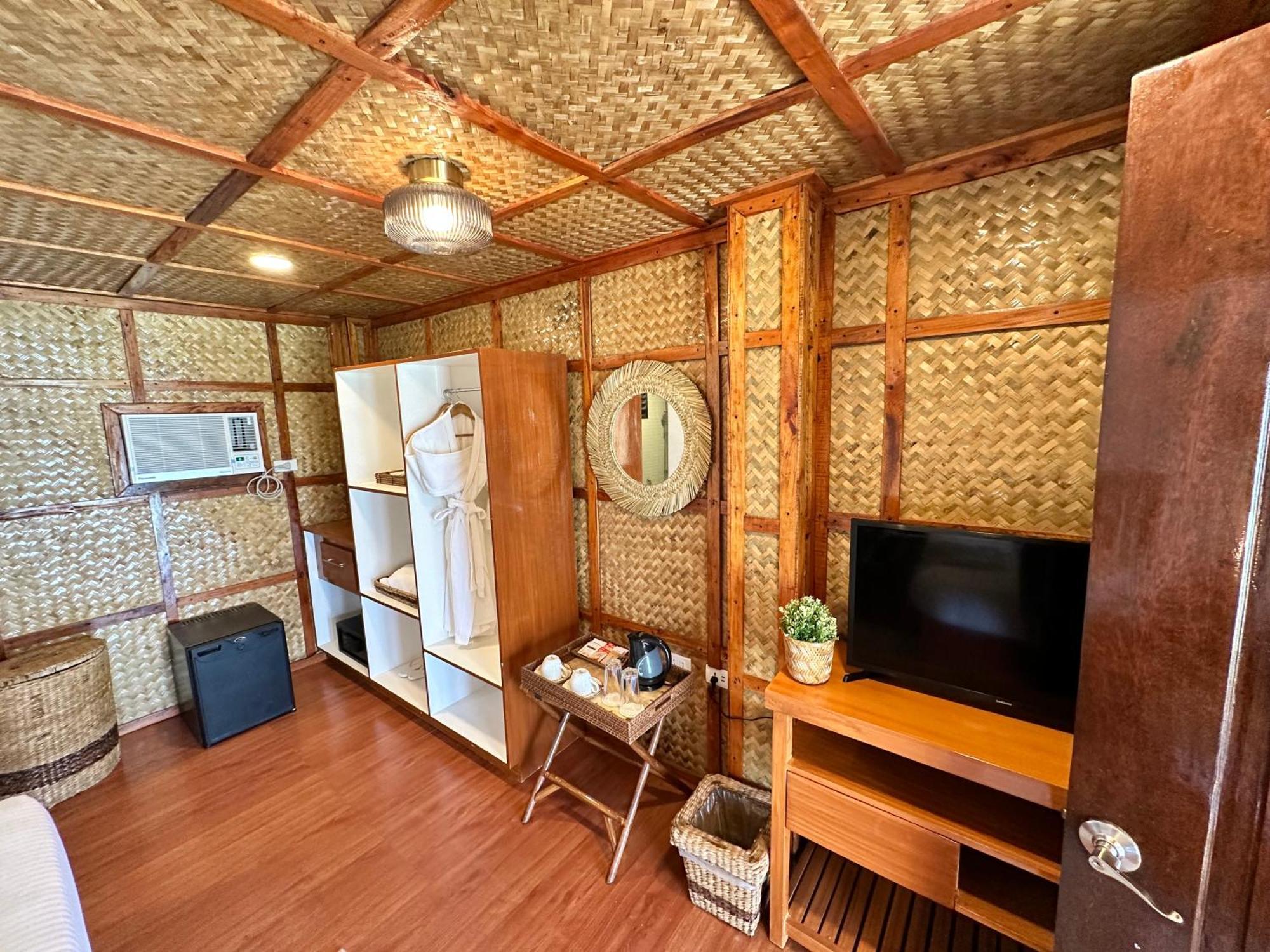 Beach Huts Ель-Нідо Екстер'єр фото
